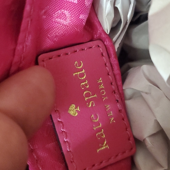 Kate Spade Crossbody with matching wallet - Picture 6 of 7